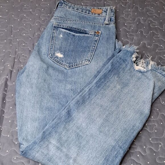 Special A distressed jeans size 7 - Picture 1 of 6